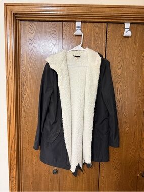 Women’s Linda Anderson Black Parka Jacket with Ivory Sherpa Lining